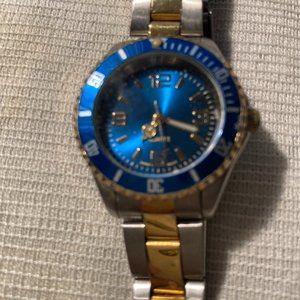 Woman's Bracelet Watch